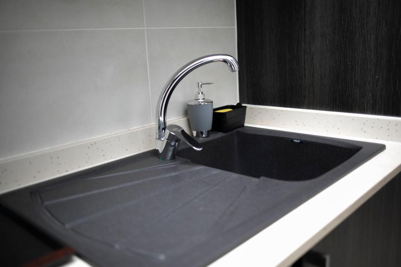 Accra Comfy Studio At Embassy Gardens Cantonments מראה חיצוני תמונה